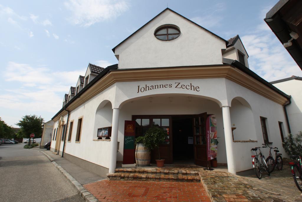 Hotel Johannes-Zeche Illmitz Exterior photo